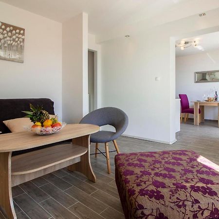Hill Apartment With Private Pool Kučine المظهر الخارجي الصورة